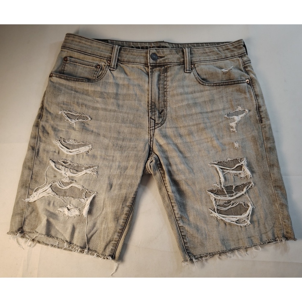 American Eagle Airflex+ Distressed Denim Shorts Light Wash Mens 34 Raw Hem